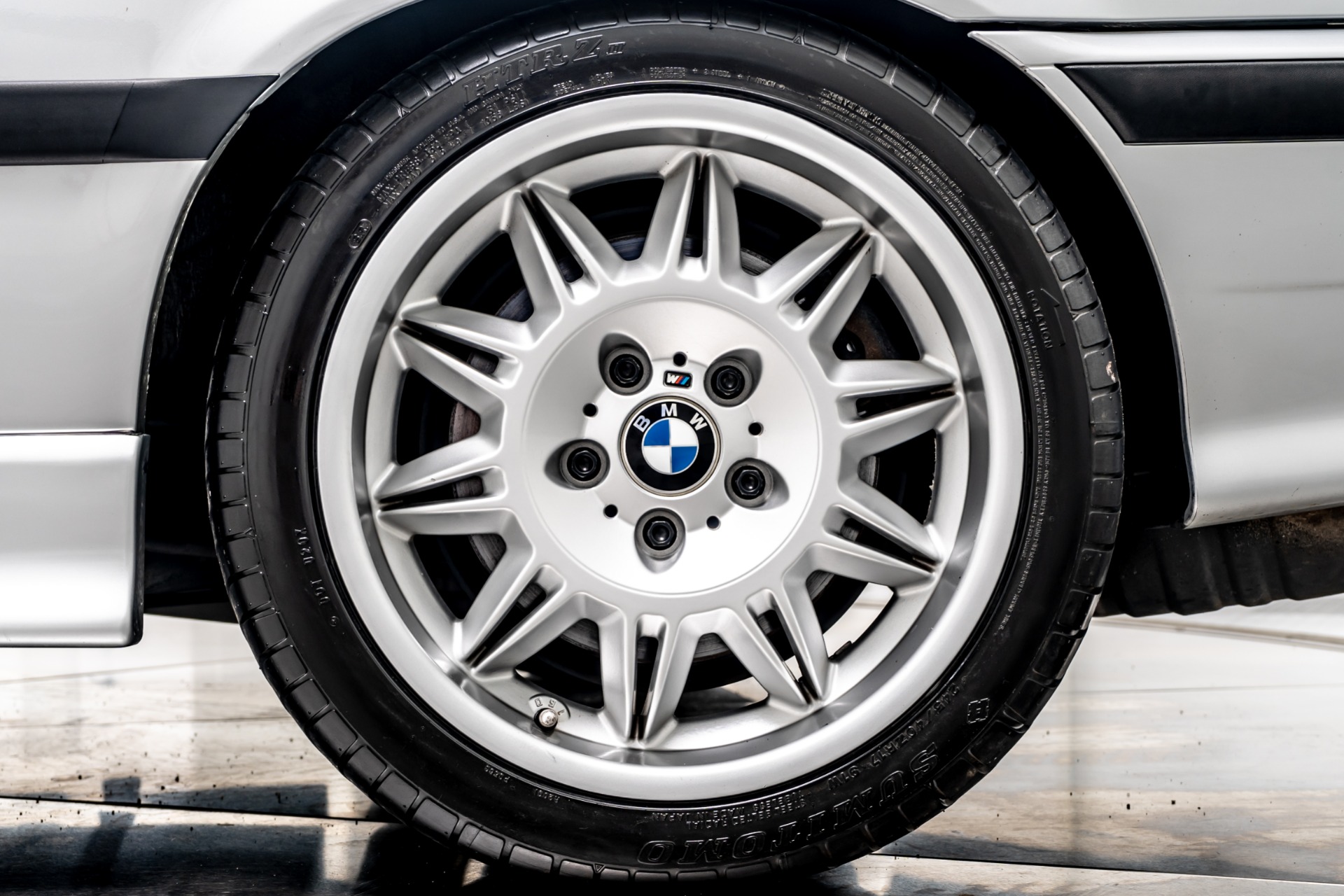 BMW M3ボディ BMW M3 GTR White Body | HLJ.com