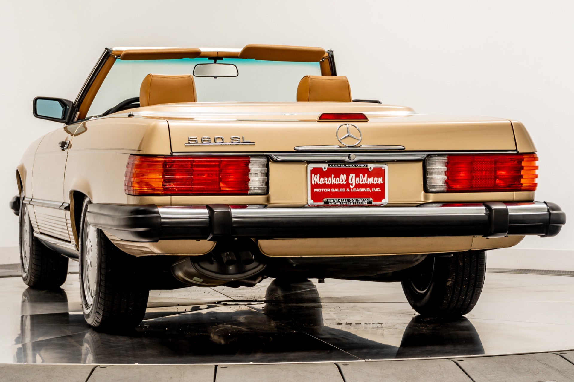 Champagne Metallic Mercedes-Benz 560 SL with Palomino Interior For