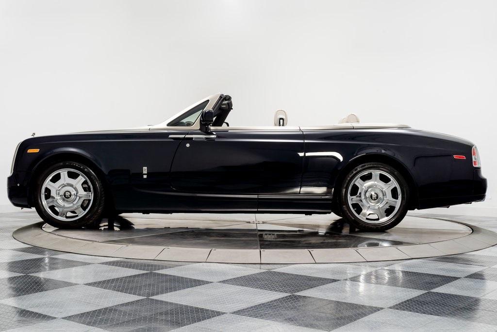 Midnight Blue Rolls-Royce Phantom Drophead Coupe with Seashell