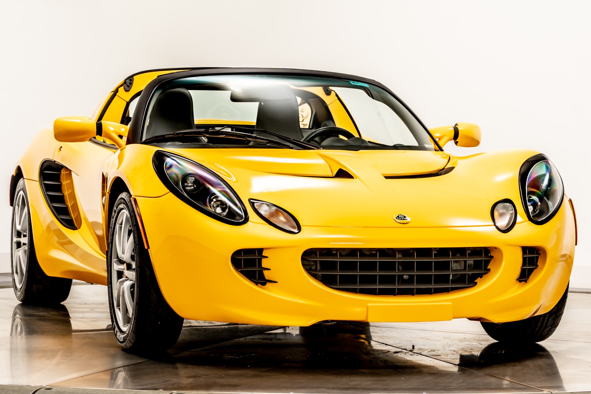 Solar Yellow Lotus Elise with Black leather Interior For Sale