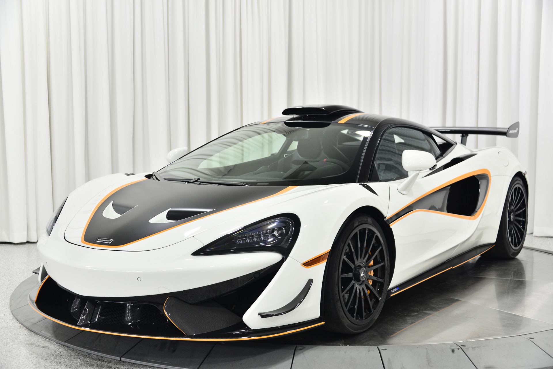 Silica White McLaren 620R with Carbon Black Interior For Sale