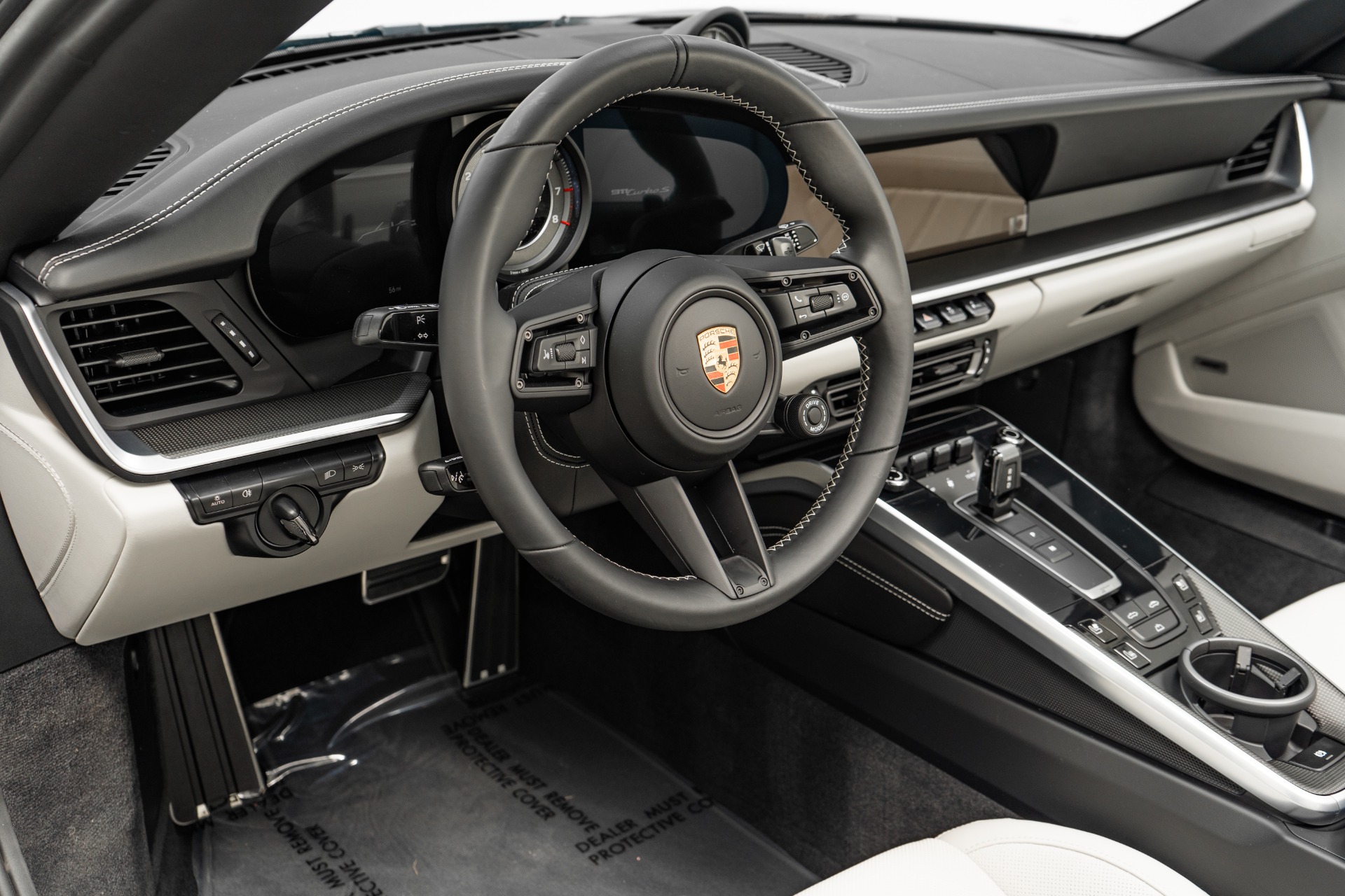 Porsche 911 2022 Interior