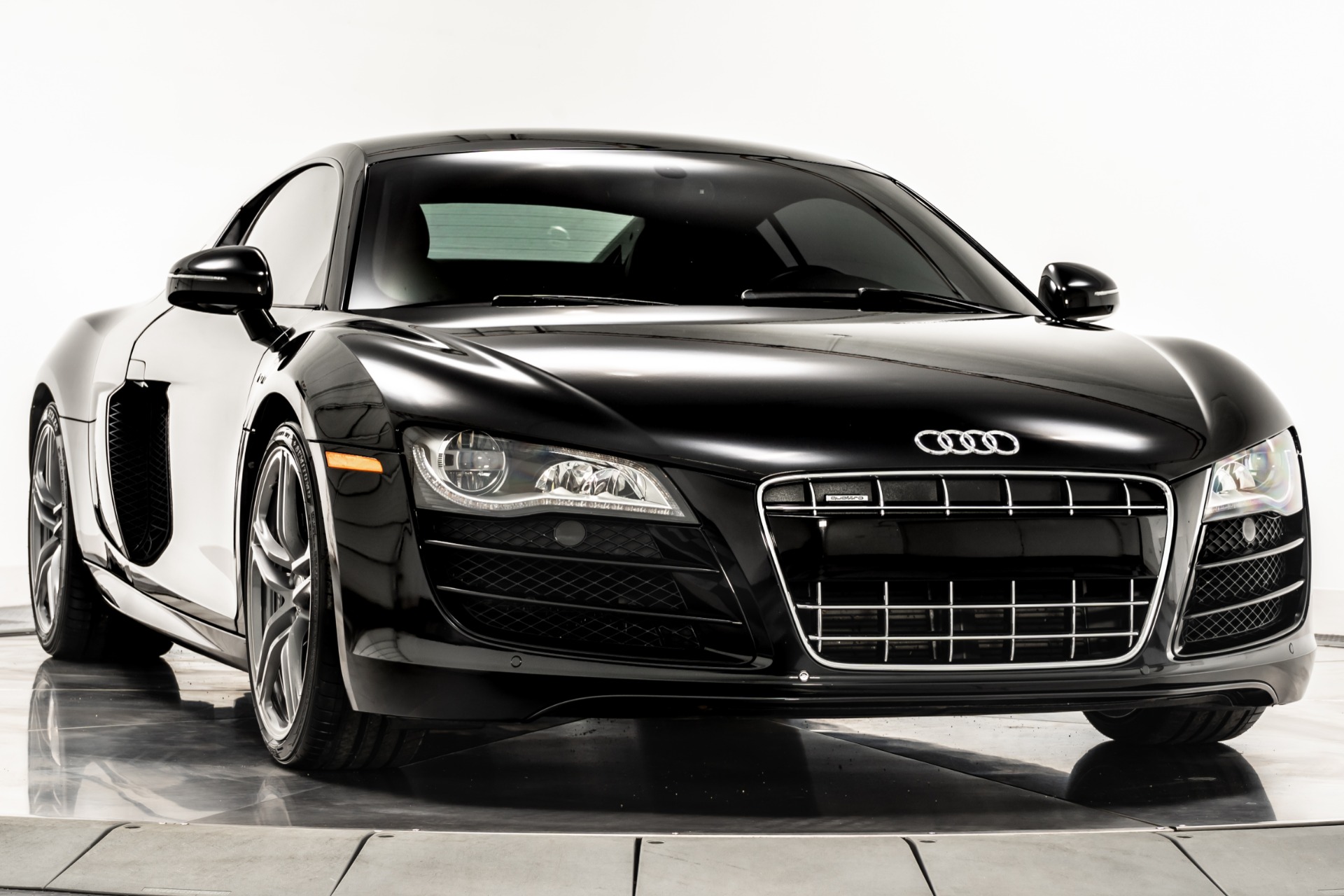 Used 2010 Audi R8 V10 For Sale (Sold) | Marshall Goldman Used 2010 Audi R8 V10 For Sale (Sold) | Marshall Goldman