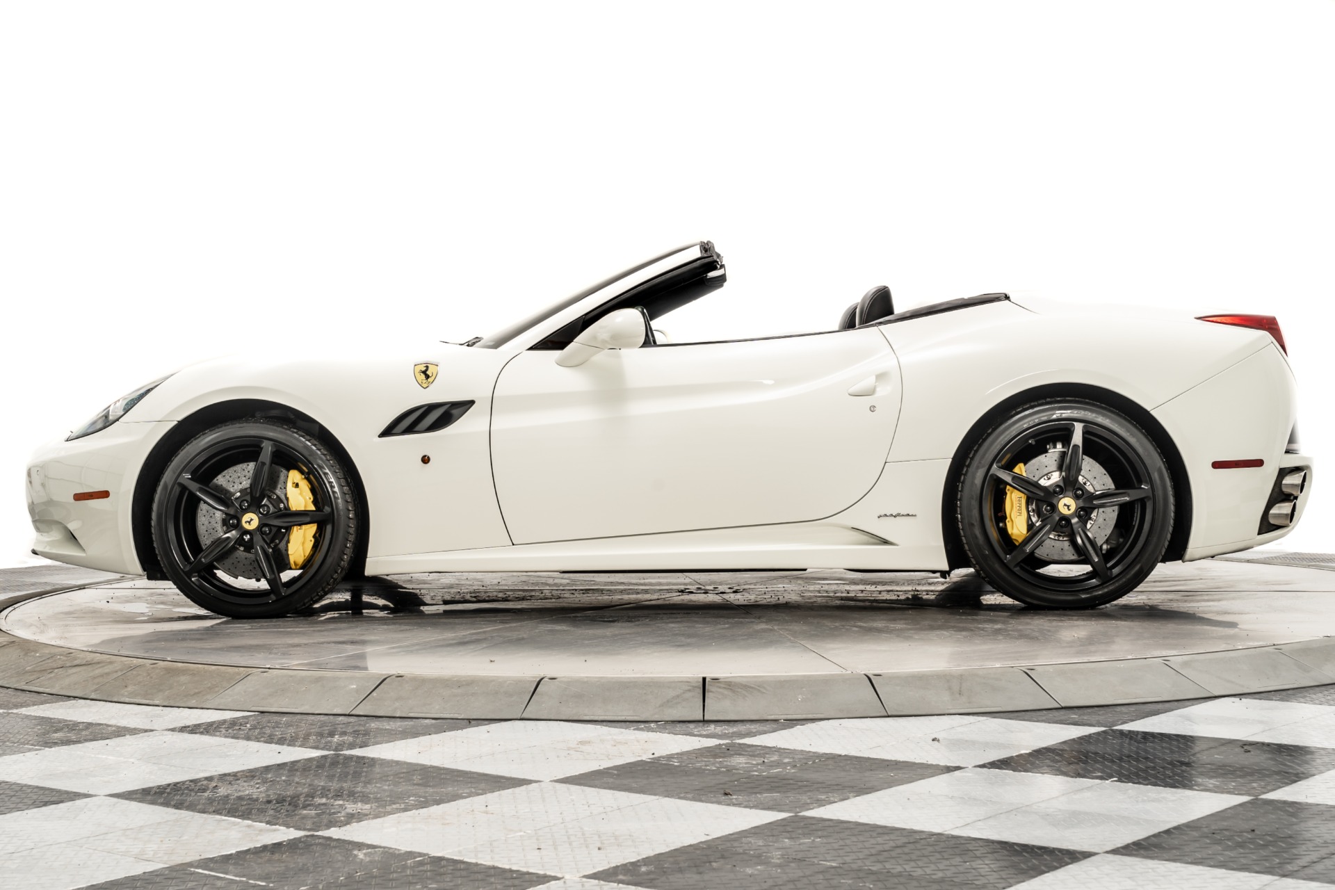 Ferrari California T (2014) - Ferrari.com