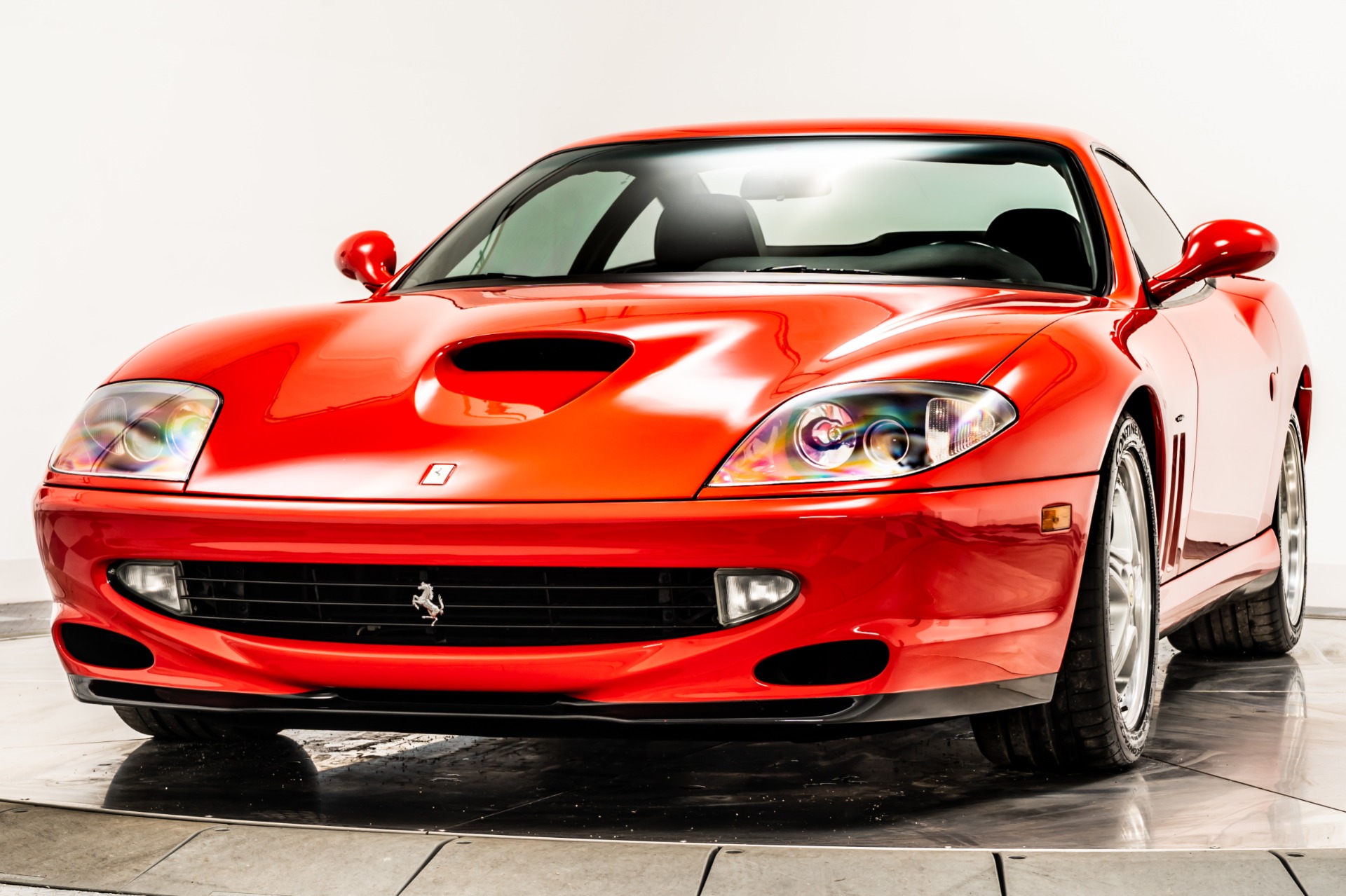 Rosso Corsa Ferrari 550 Maranello with Nero Interior For Sale