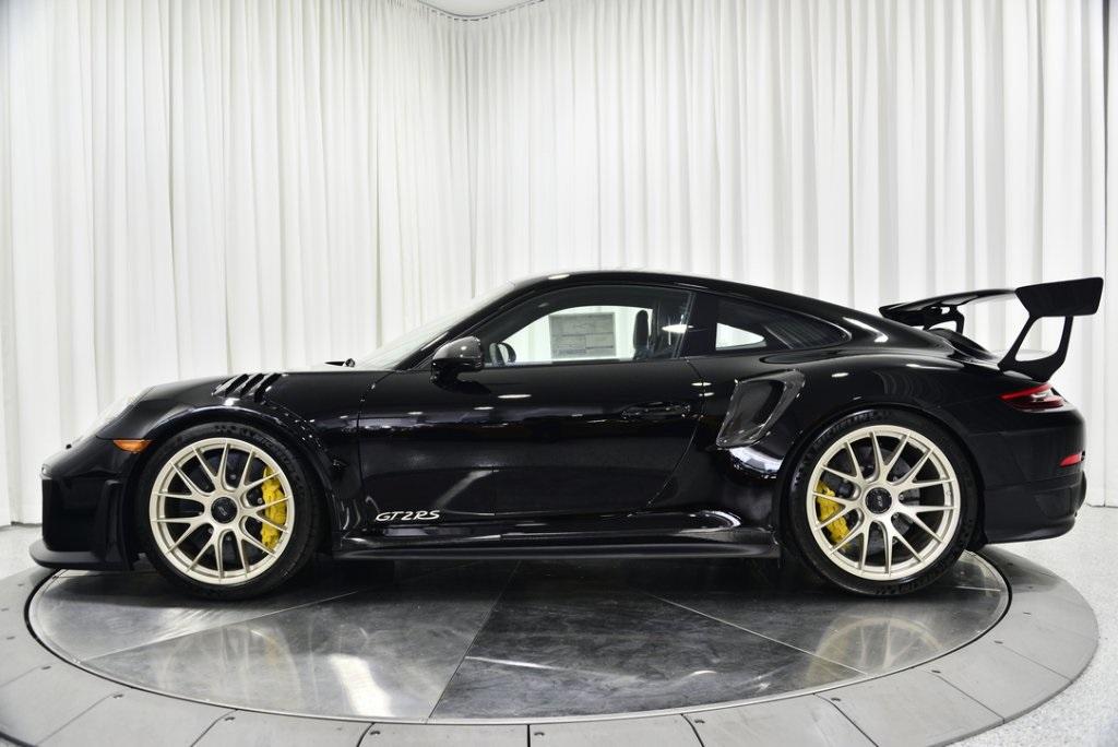 Minichamps 1:43 Porsche 911 (991 II) GT2 RS Weissach Package