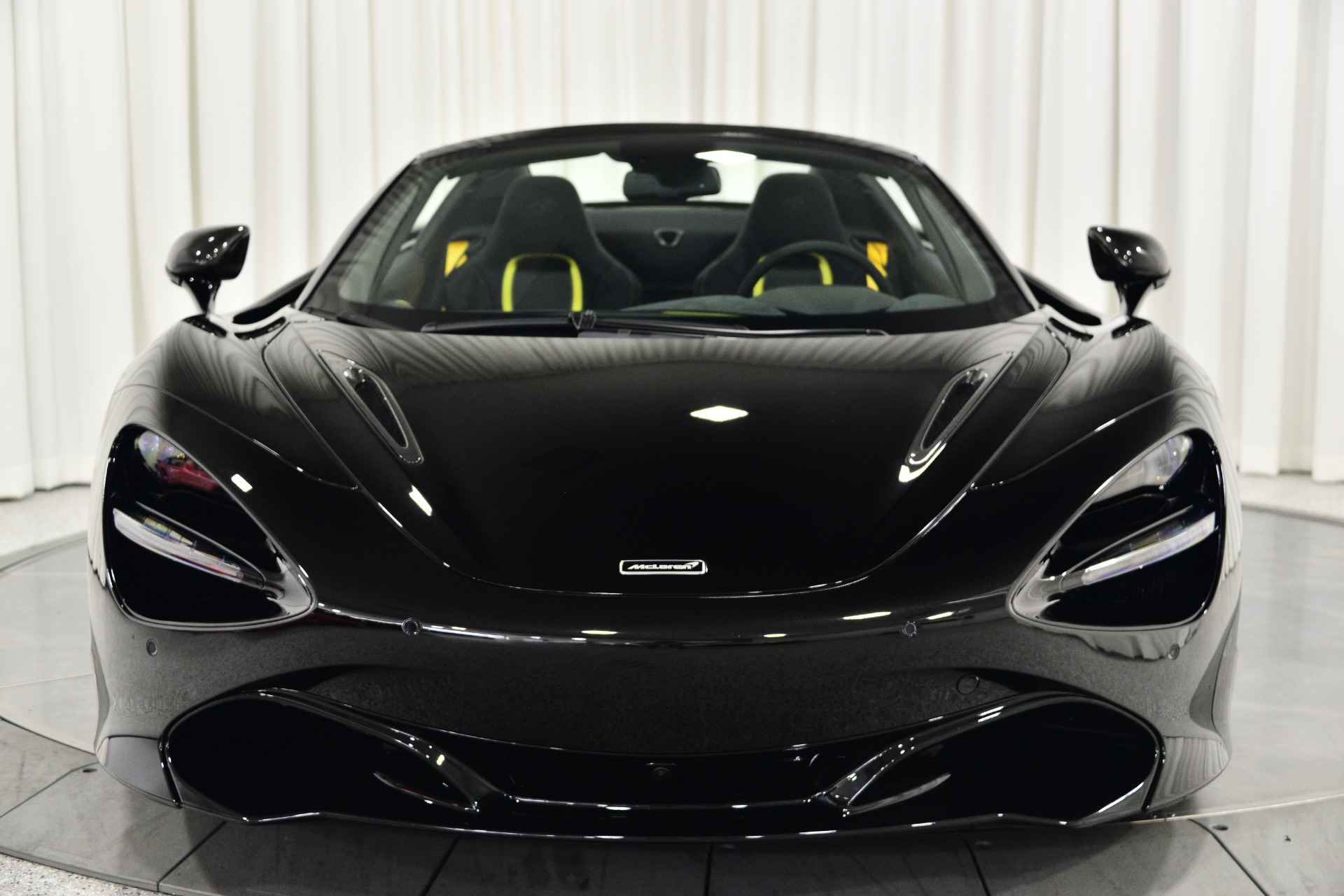 Onyx Black McLaren 720S Performance Spider with Carbon Black