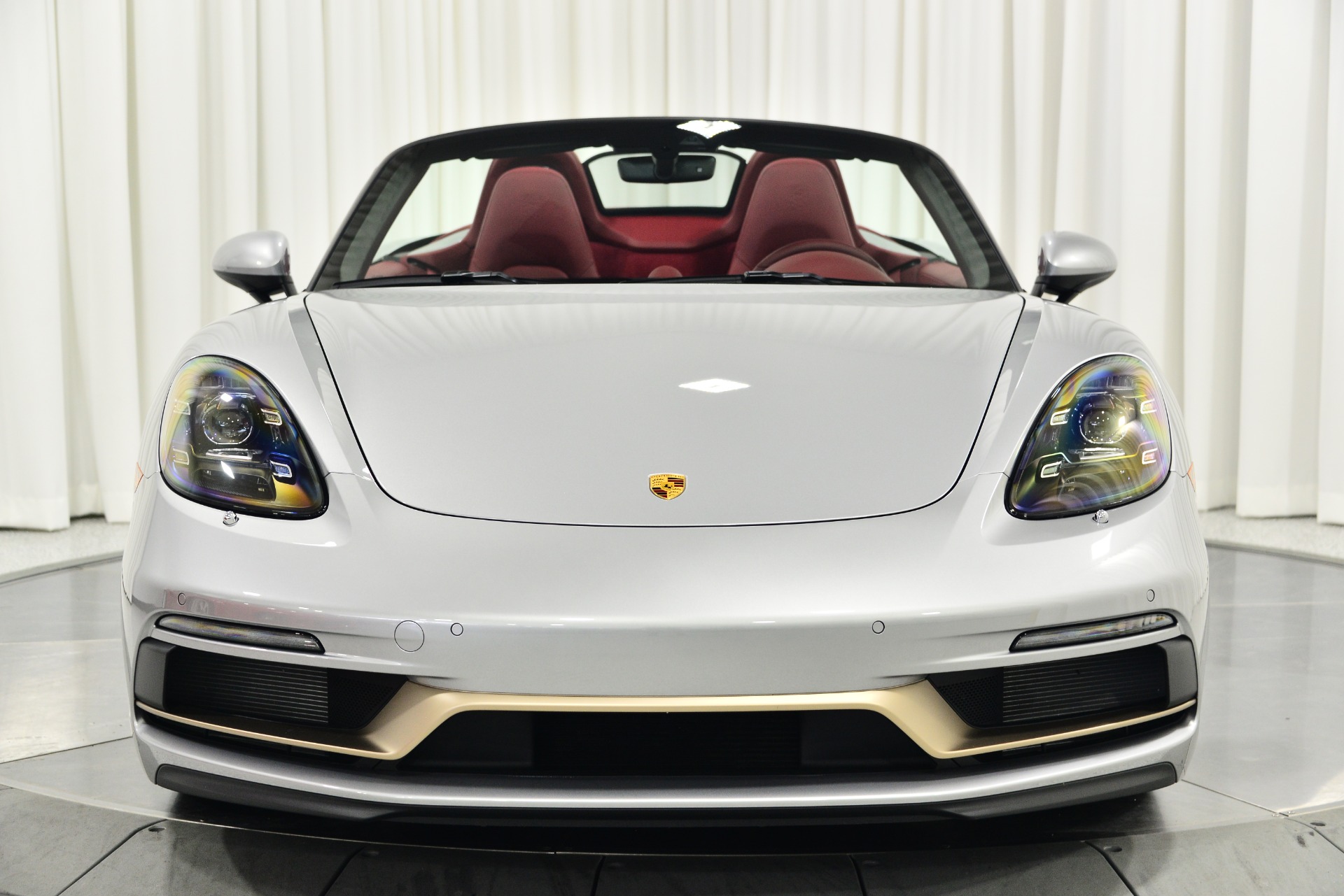 GT Silver Metallic Porsche 718 Boxster 25 Years with Bordeaux Red