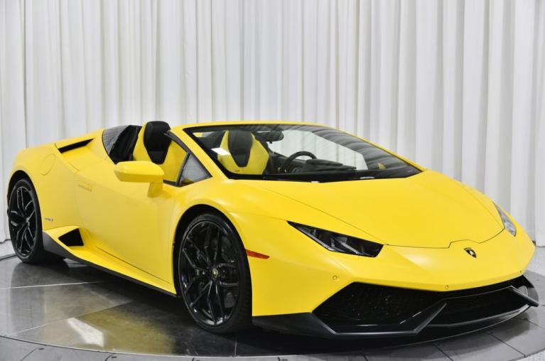 Giallo Horus Lamborghini Huracan LP 610-4 Spyder with Giallo