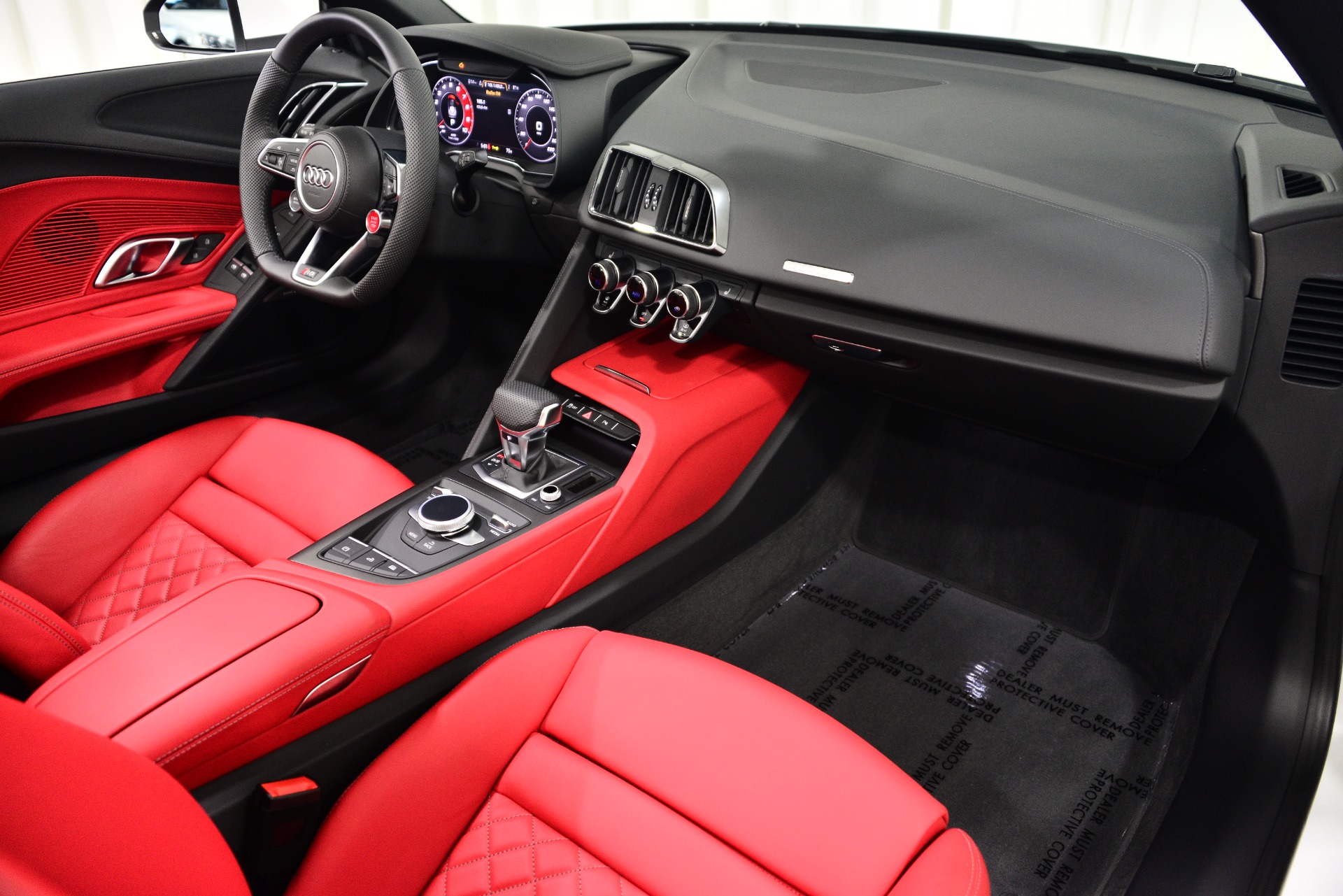 2014 Audi R8 Coupe Interior Photos | CarBuzz