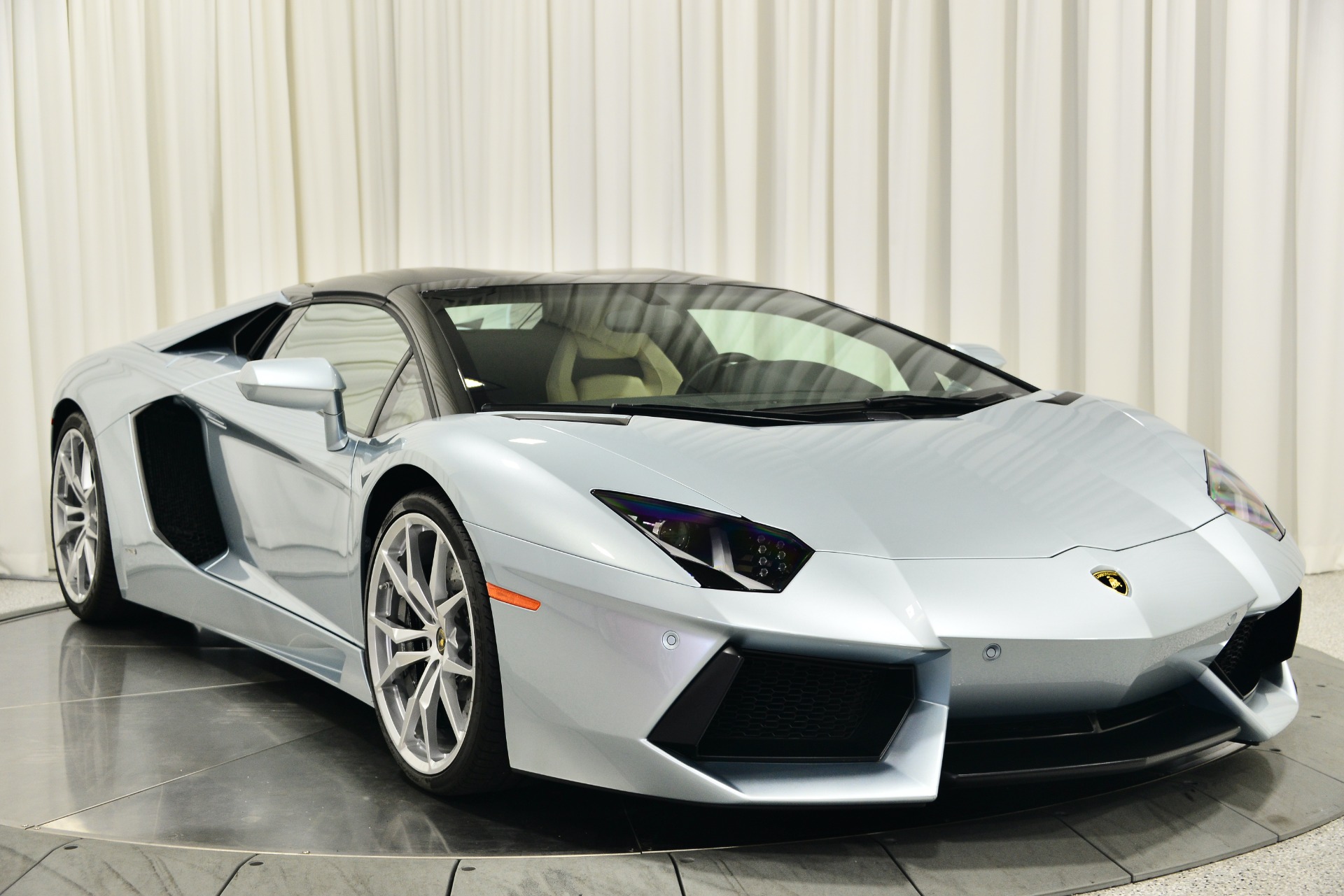 Used 2013 Lamborghini Aventador LP 700-4 Roadster For Sale