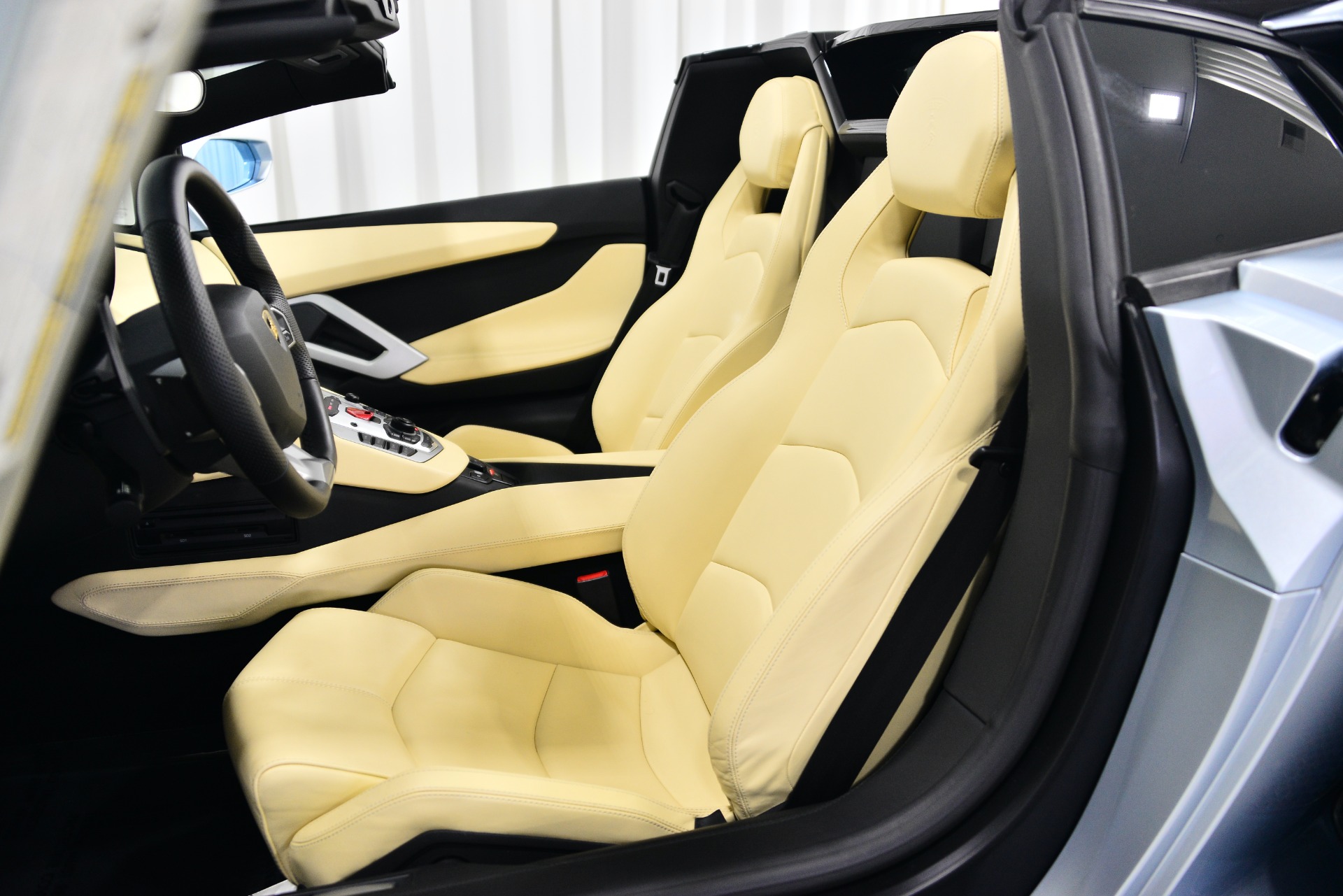 Used 2013 Lamborghini Aventador LP 700-4 Roadster For Sale