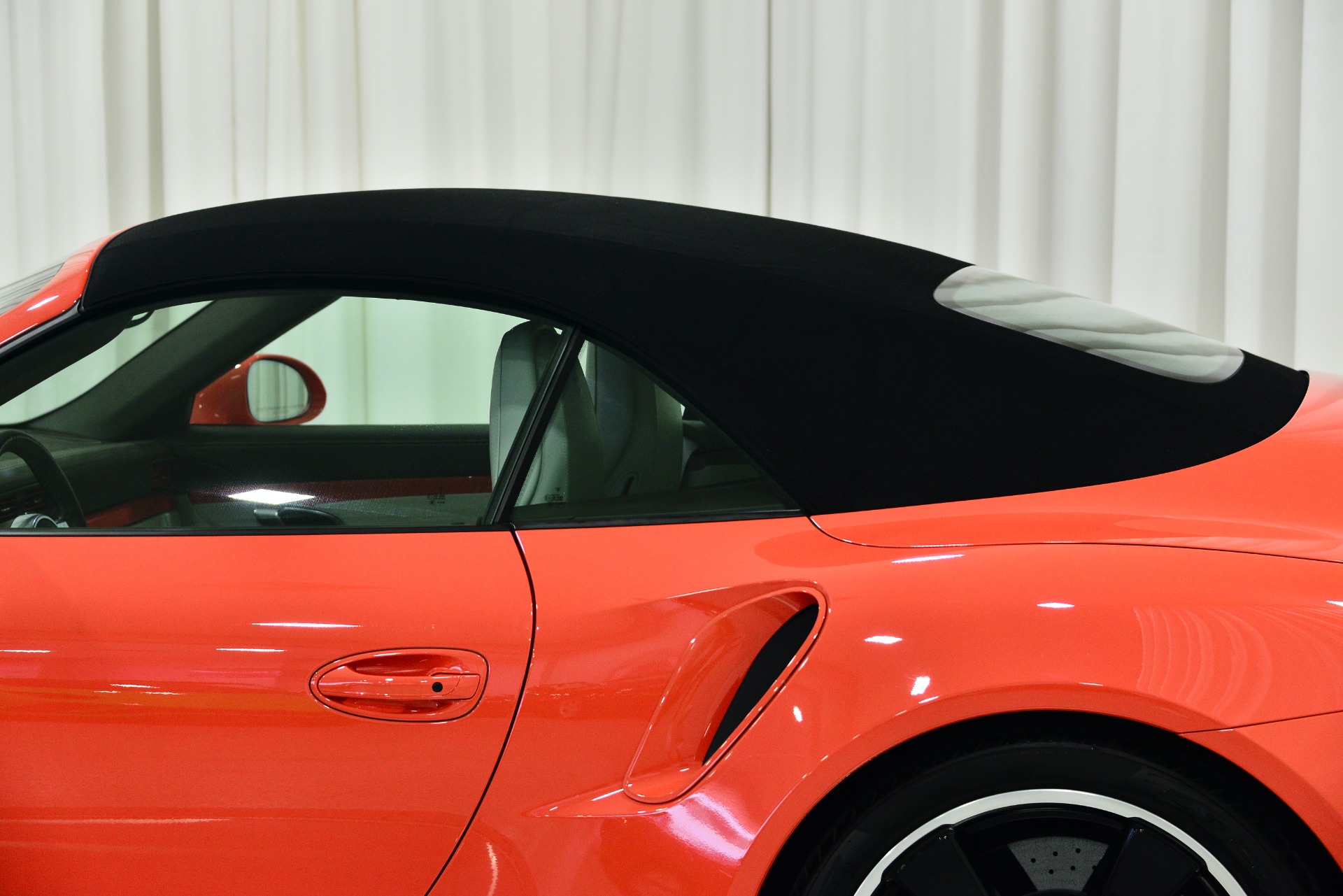 2016_porsche_911-turbo-s-