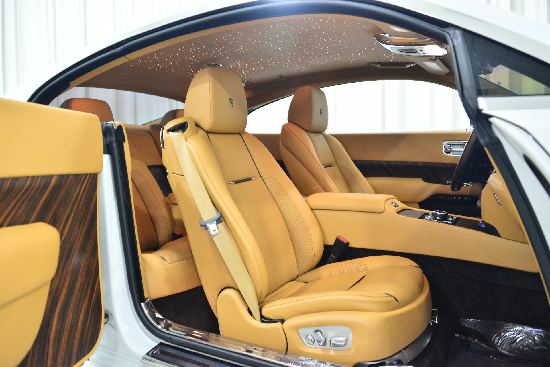 Used 2018 RollsRoyce Wraith STARLIGHT HEADLINER TWOTONE EXTERIOR  BESPOKE INTERIOR LOADED For Sale 249800  Chicago Motor Cars Stock  JUX87080DC