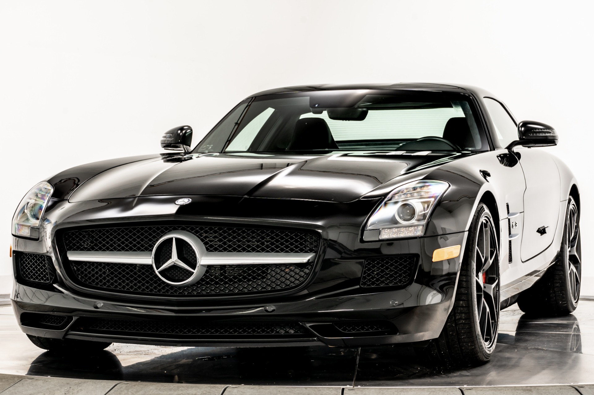 Mercedes Sls In Beverly Hills