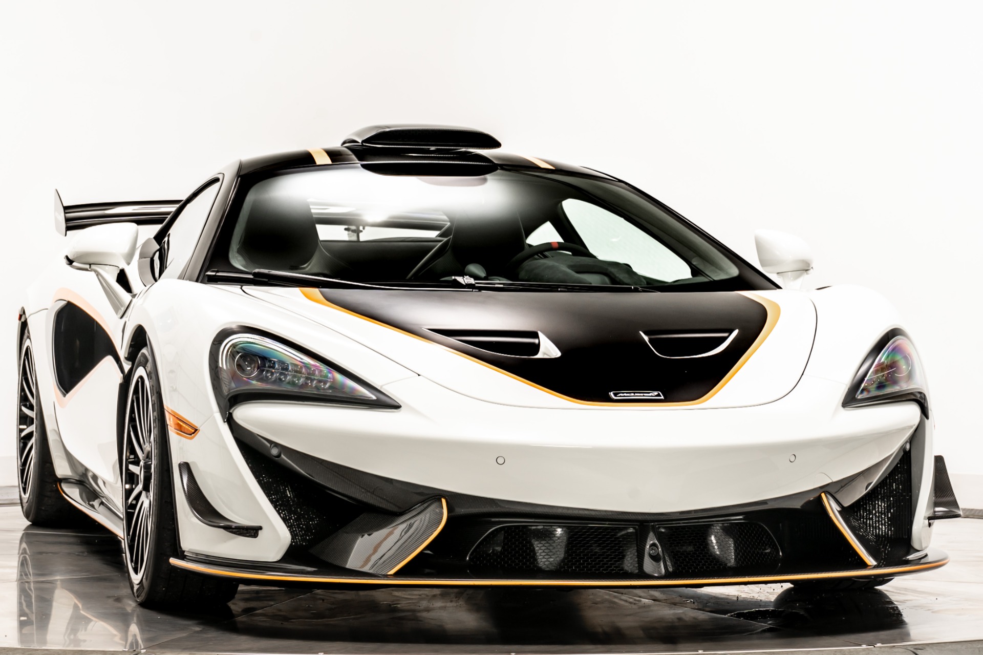 White McLaren 620R with Carbon Black Interior For Sale - Stock
