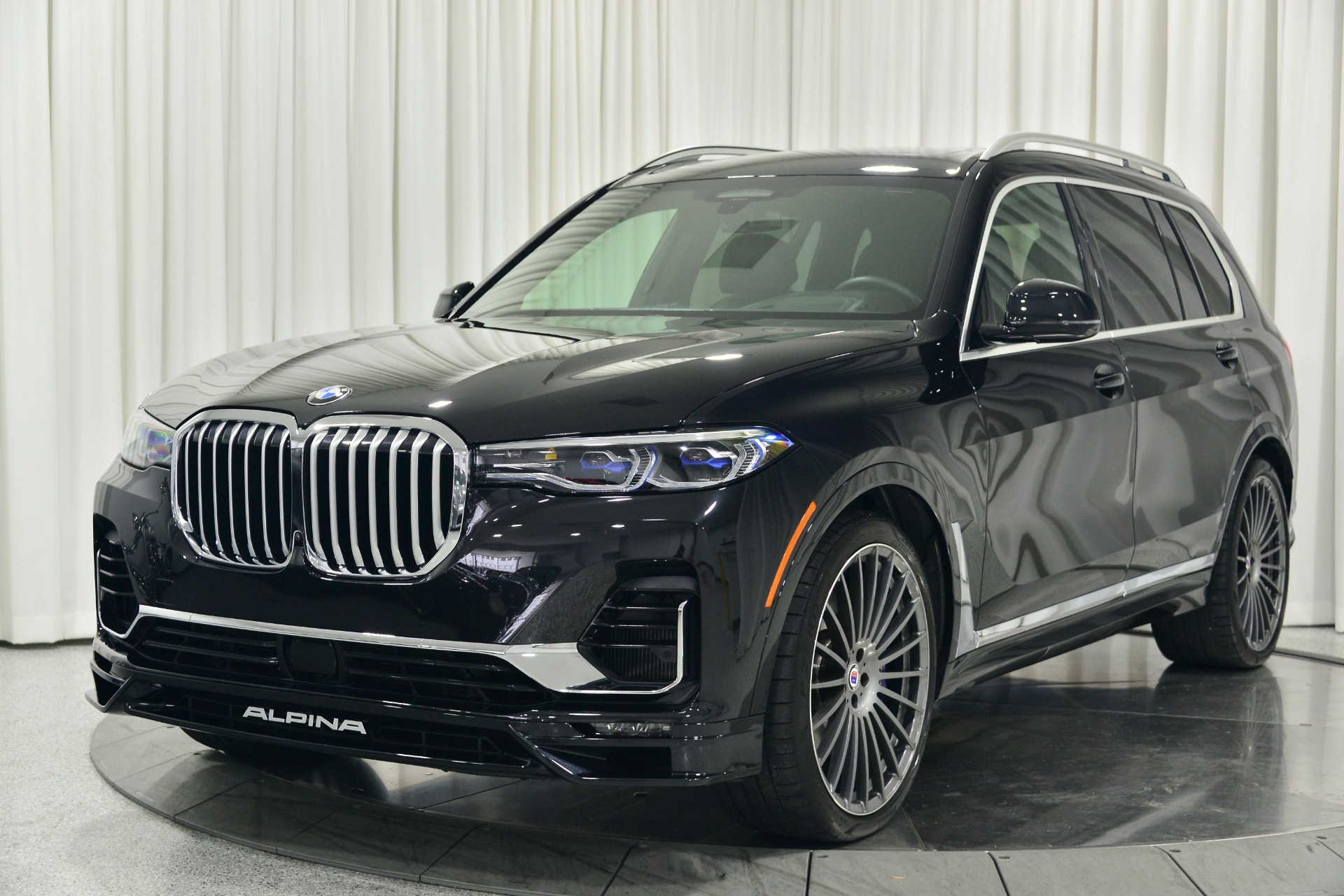 【最終価格】Beopiay E8 Black Black Sapphire Metallic BMW ALPINA XB7 with Black Interior For