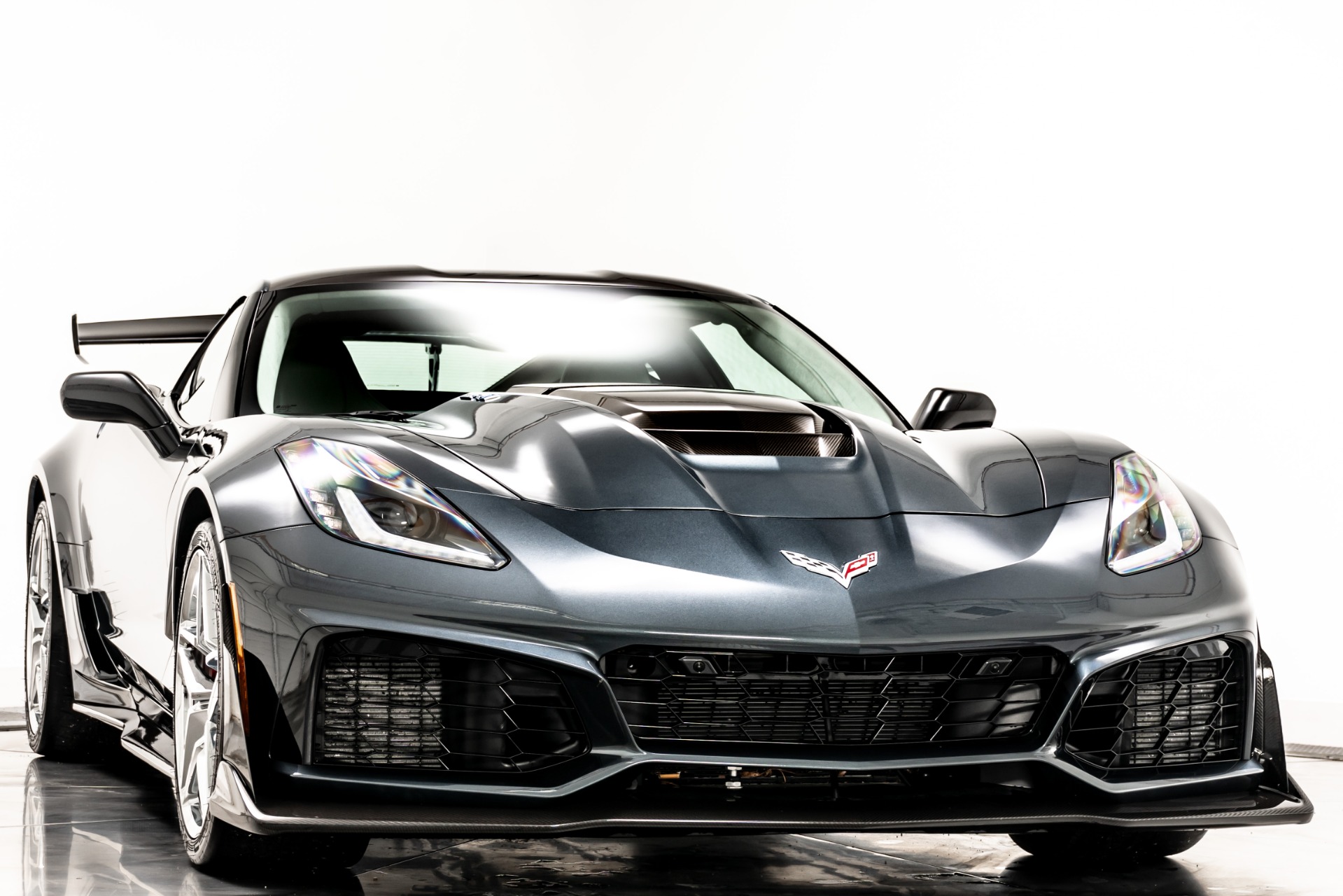 Shadow Gray Metallic Chevrolet Corvette ZR1 3ZR with Gray Interior