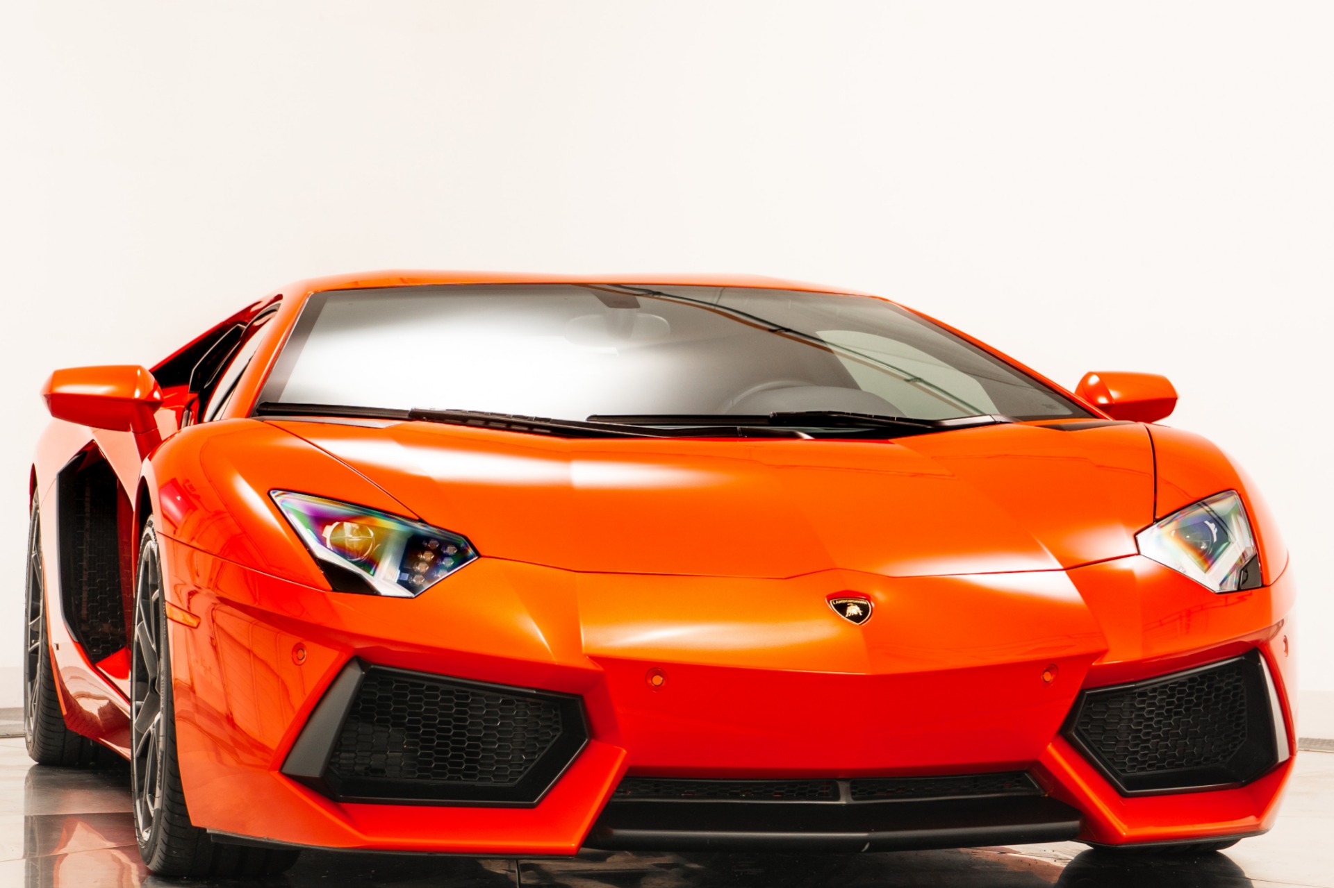 Arancio Argos Lamborghini Aventador LP 700-4 with Nero Ade