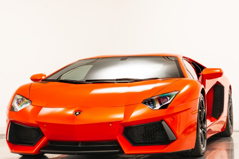 Arancio Argos Lamborghini Aventador LP 700-4 with Nero Ade