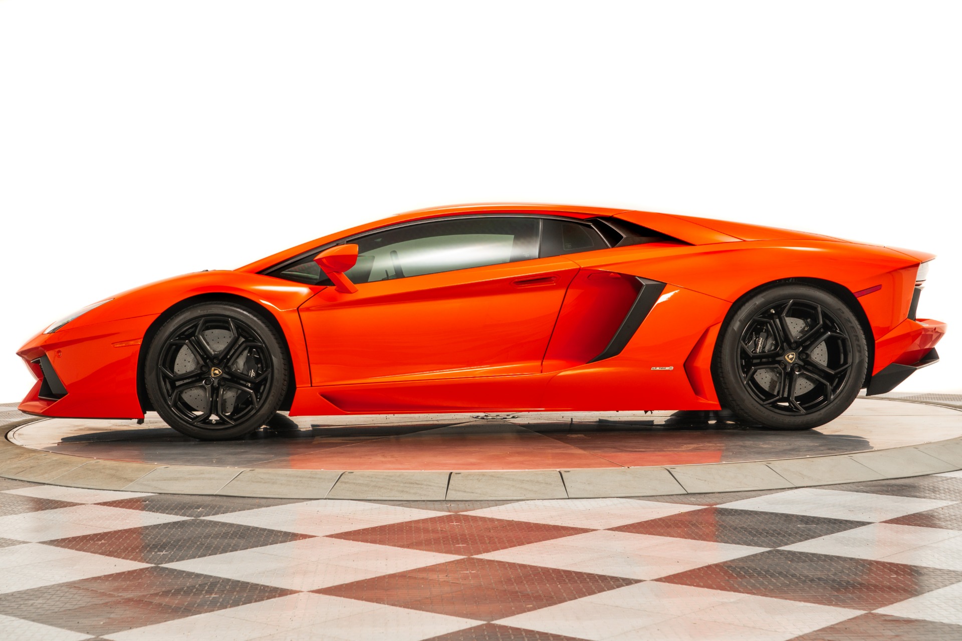 Arancio Argos Lamborghini Aventador LP 700-4 with Nero Ade