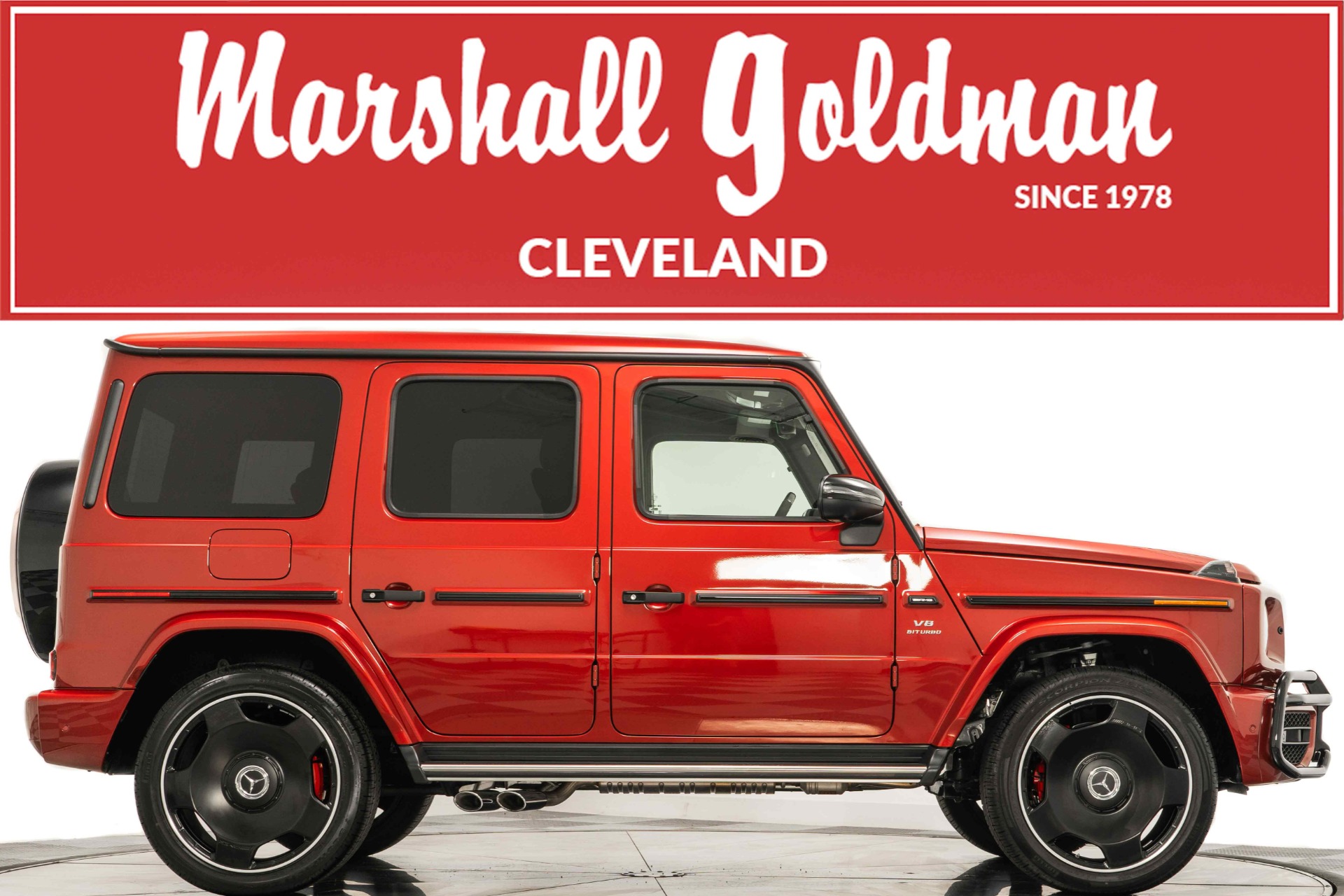 スポーツ選手 G.Russell 2023 Mercedes AMG Used Nomex George Russell Un-Signed Replica 2023 Mercedes-AMG Petronas