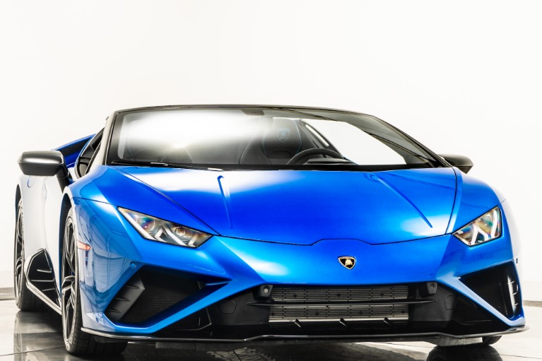 Blu Nethuns Lamborghini Huracan EVO RWD Spyder with Nero Ade