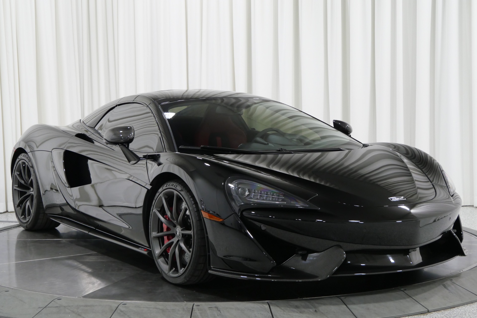Onyx Black McLaren 570S Spider with Carbon Black Interior For Sale