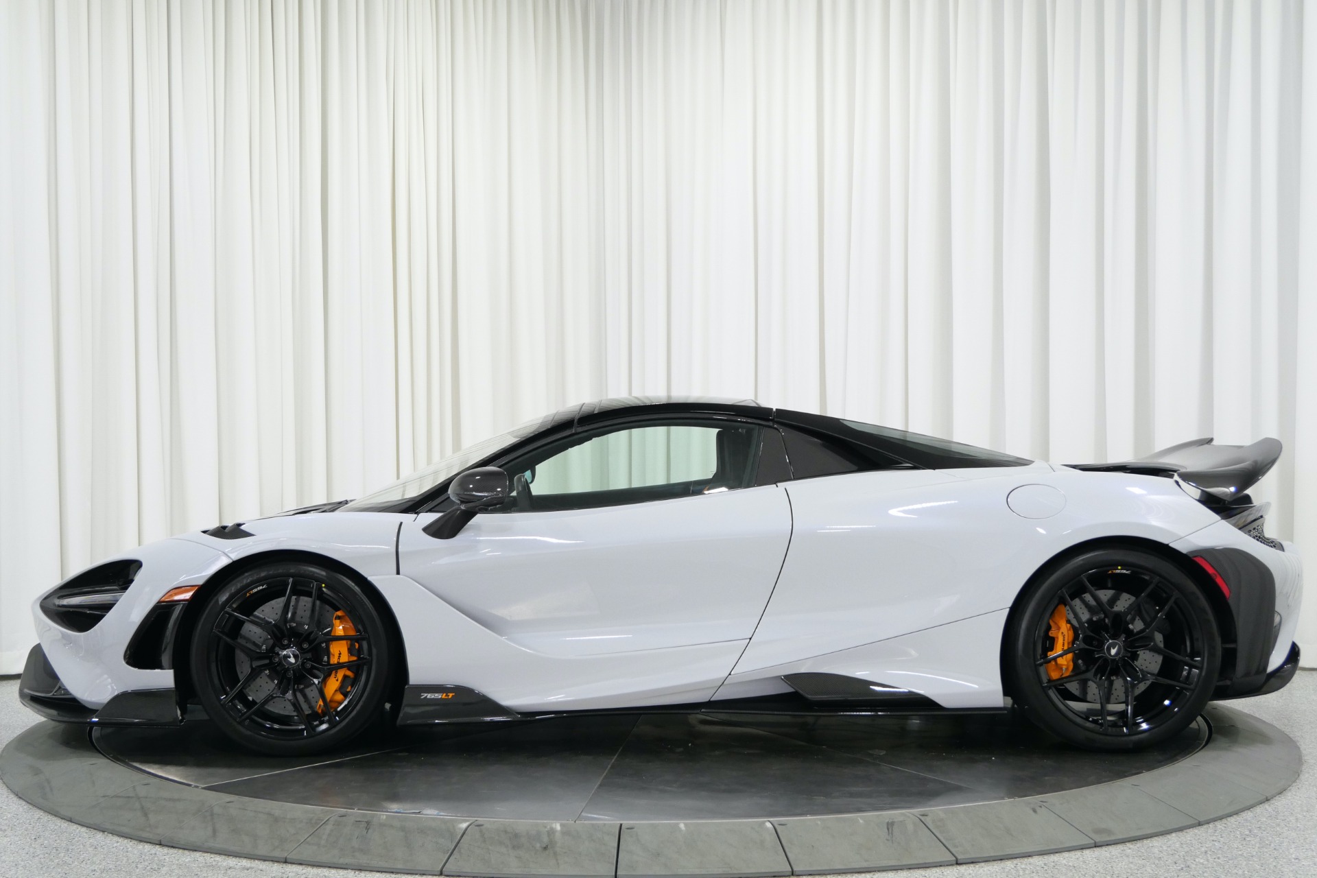 Cirrus Grey McLaren 765LT Spider with Carbon Black Interior For