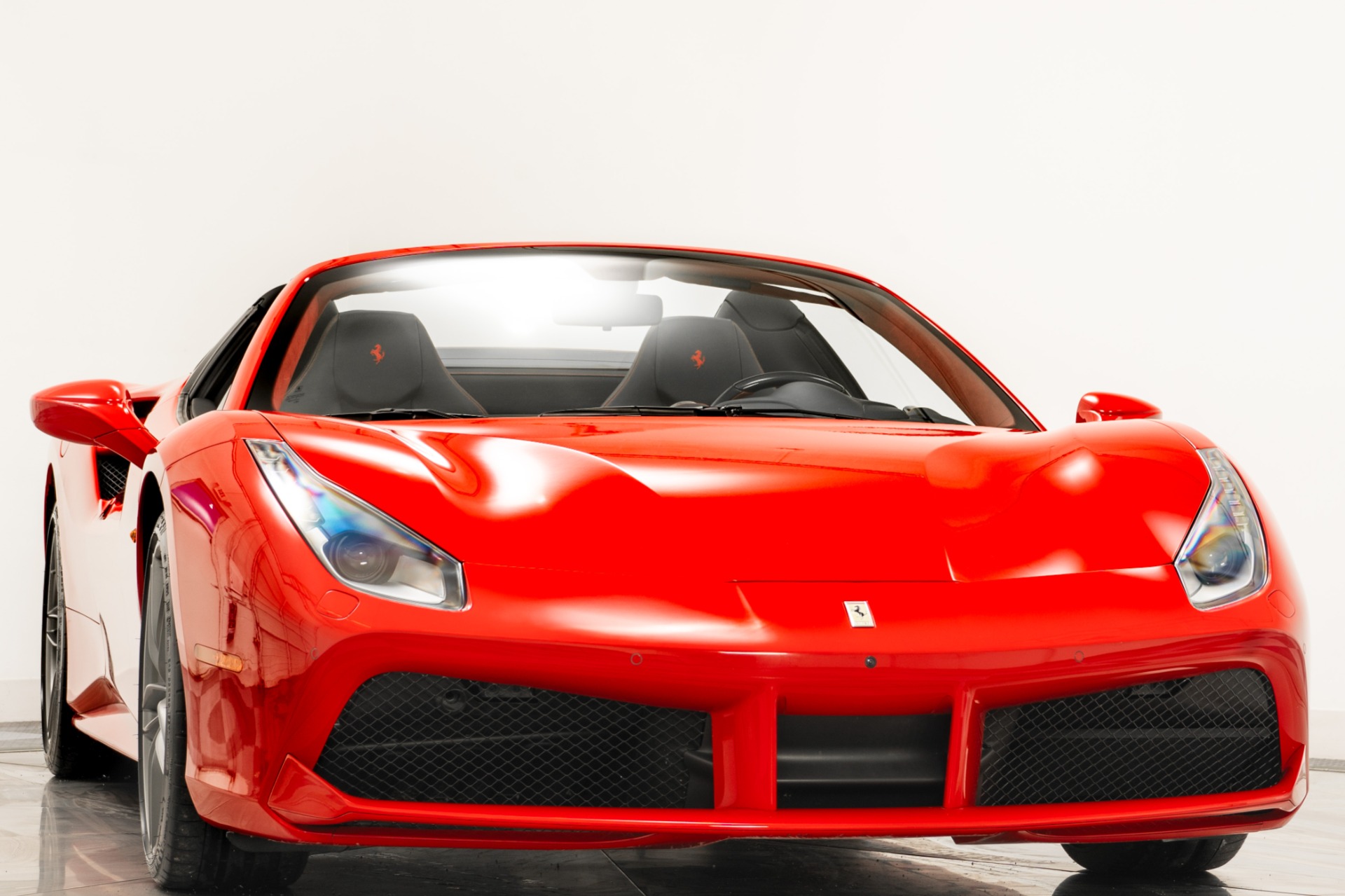 Ferrari 488 SPIDER シャーシ番号234530 Ferrari 488 SPIDER シャーシ番号234530 - メルカリ