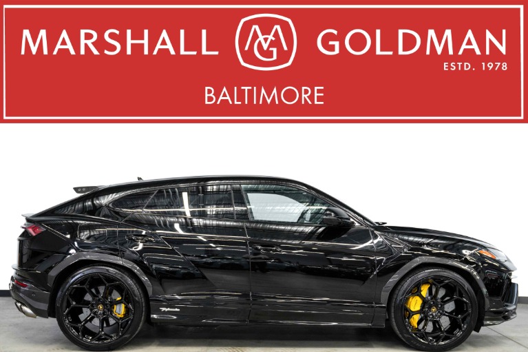 2023 Lamborghini Urus 4.0 V8 Performante's photo