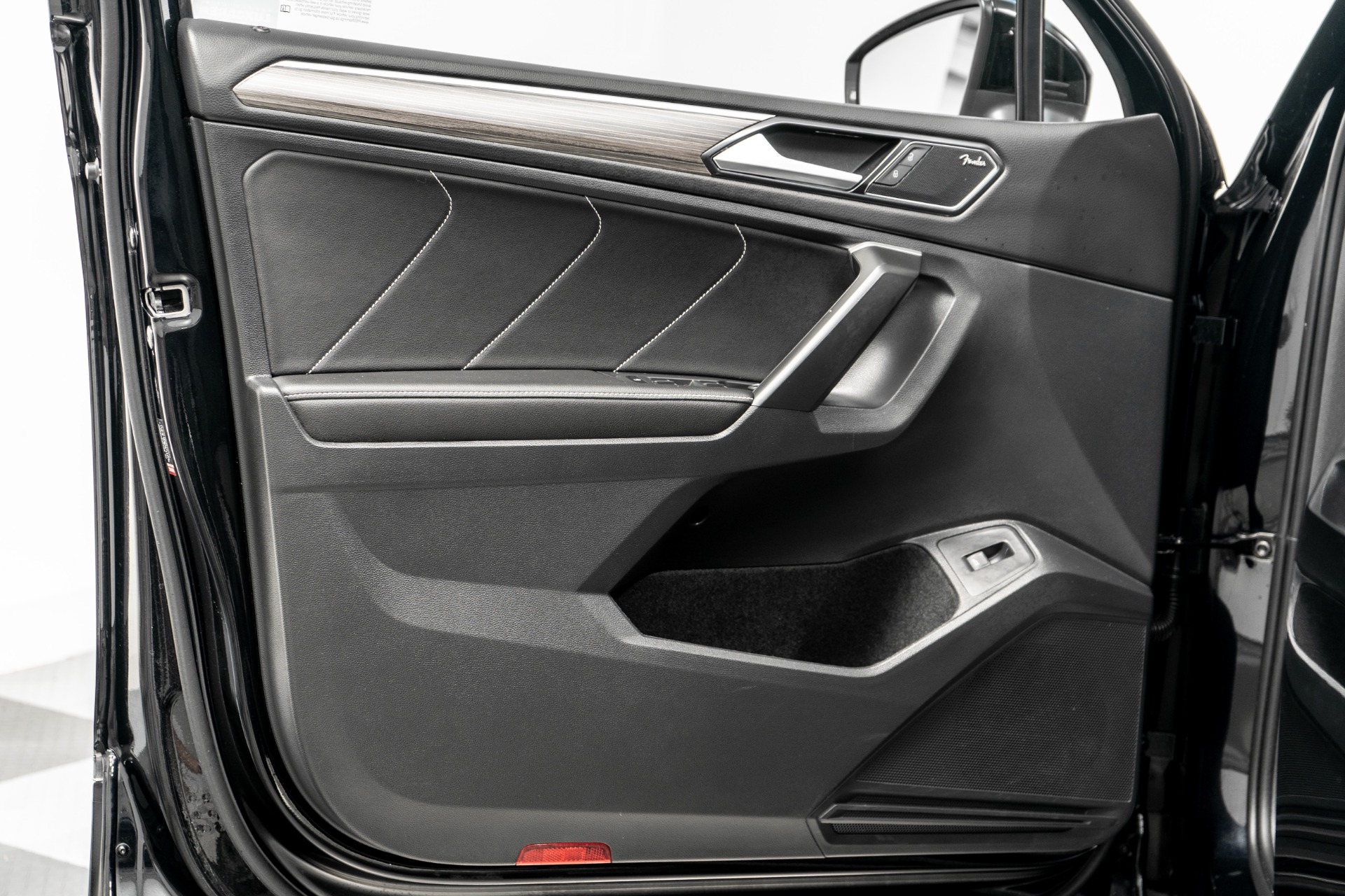 Rocker Panel Kit | VOLKSWAGEN ATLAS R-LINE 2023 Rocker Panel Kit | VOLKSWAGEN ATLAS R-LINE 2023
