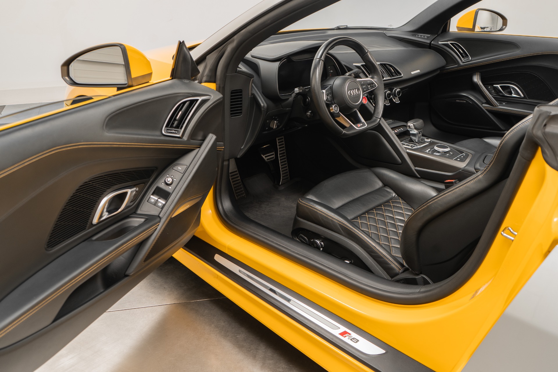 Used 2018 Audi R8 V10 Spyder For Sale (Sold) | Marshall