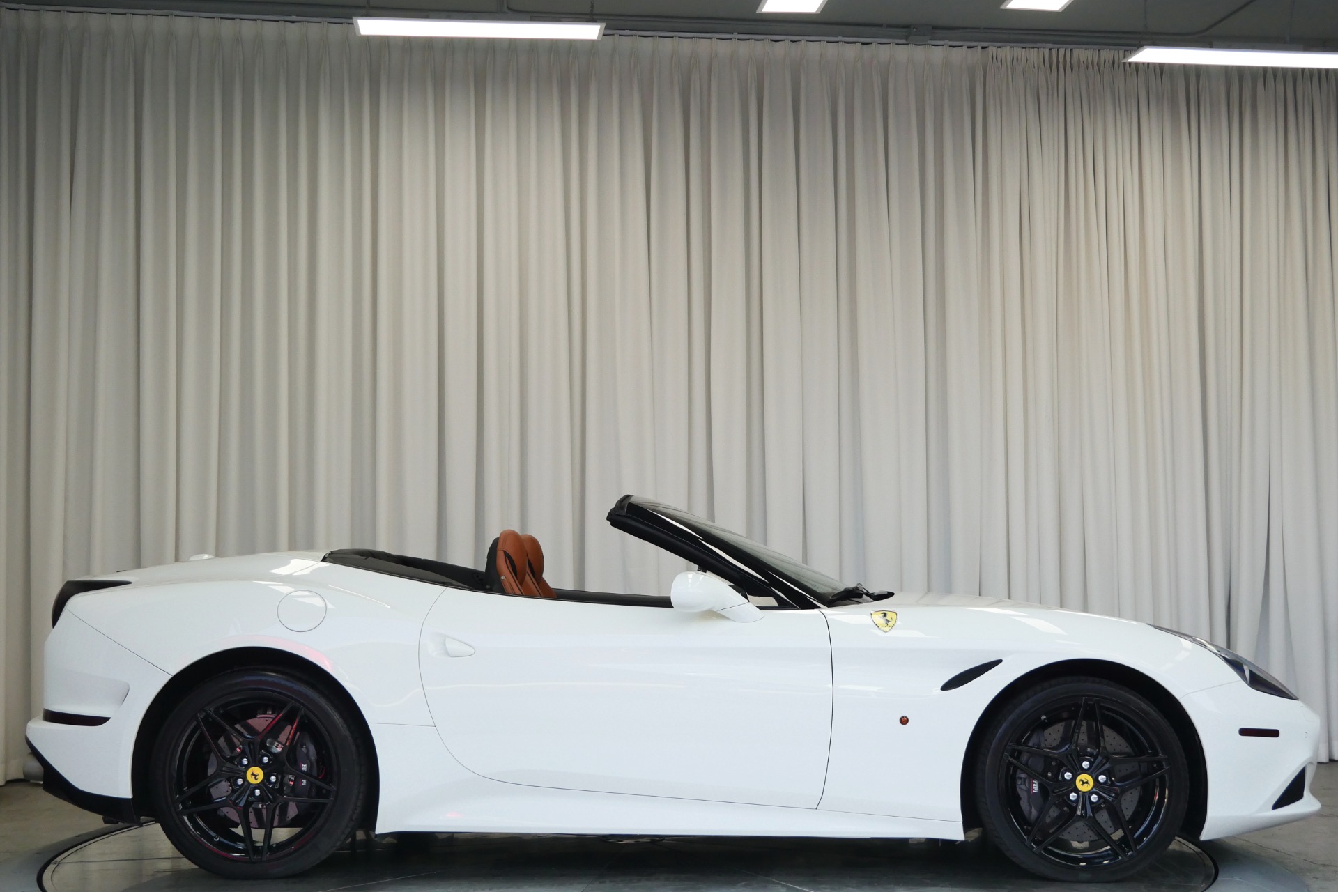 BBR BBRC140 1/43 Ferrari California T Geneve Auto Show2014