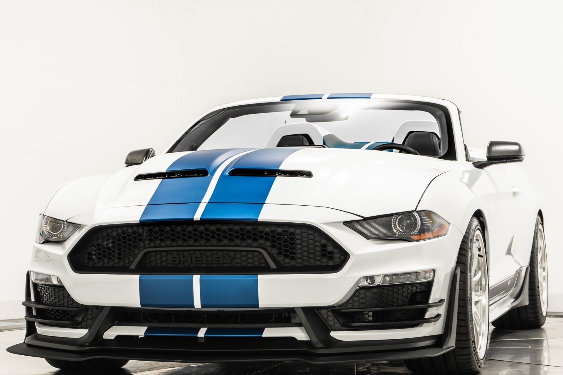 Oxford White Ford Mustang Shelby Super Snake Speedster with Ebony