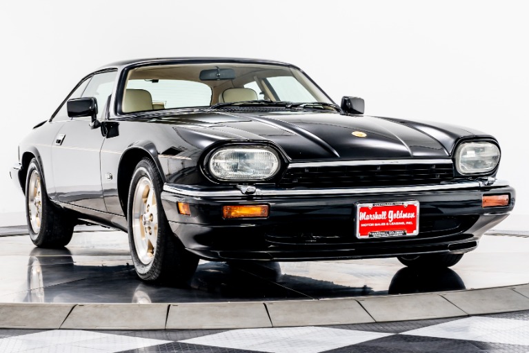 Black Jaguar XJS V12 Coupe with Cream Interior For Sale - Stock