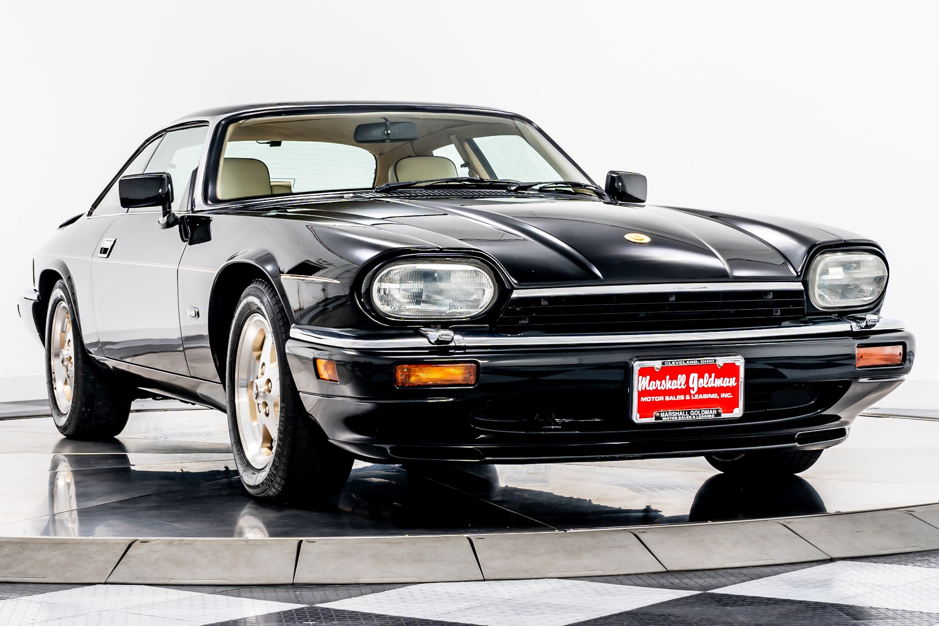 Black Jaguar XJS V12 Coupe with Cream Interior For Sale - Stock