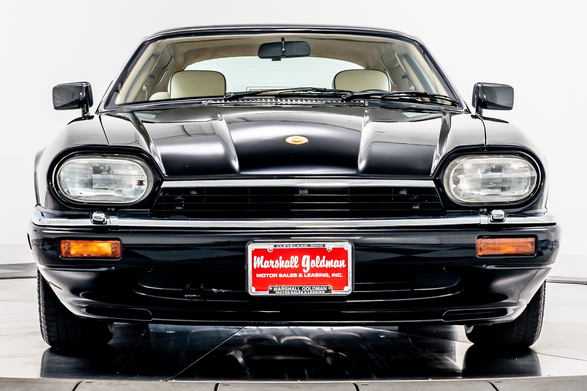 Black Jaguar XJS V12 Coupe with Cream Interior For Sale - Stock