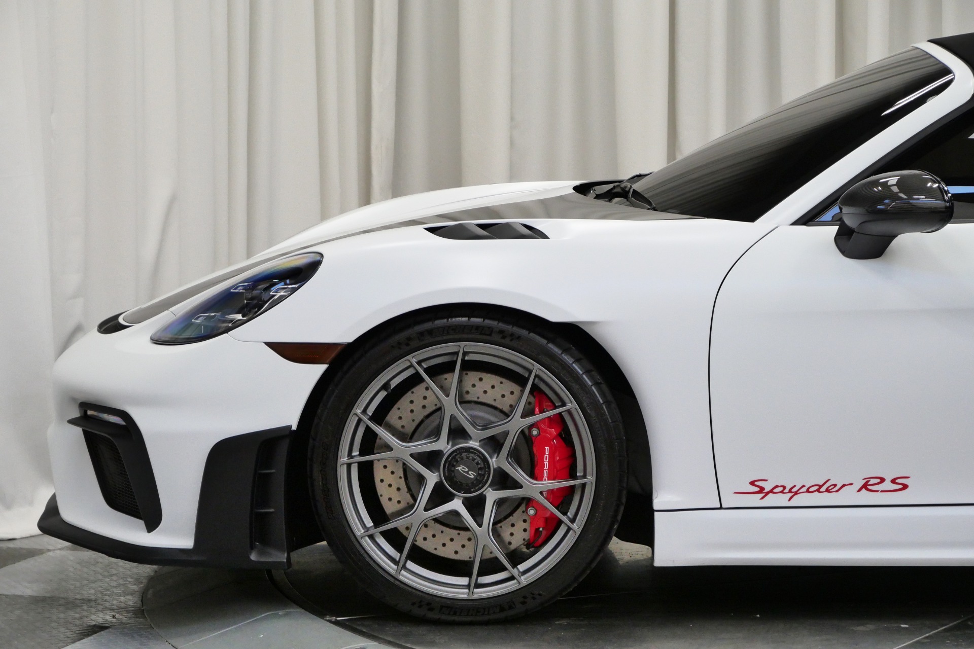 2024 Porsche Boxster Spyder photo 10