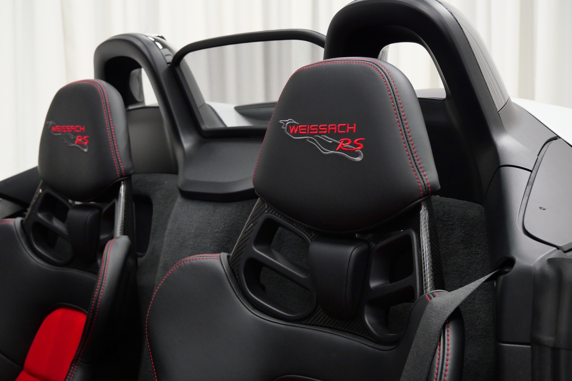 2024 Porsche Boxster Spyder photo 16
