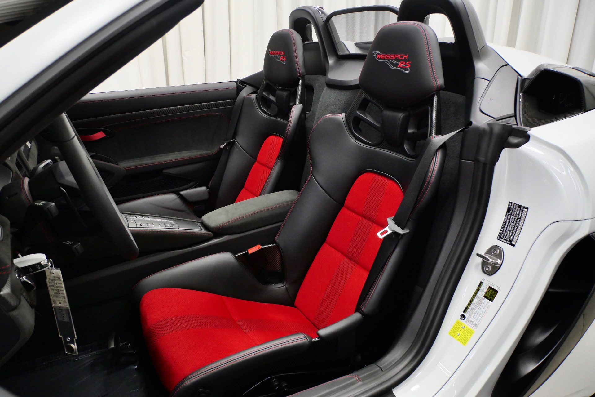 2024 Porsche Boxster Spyder photo 20