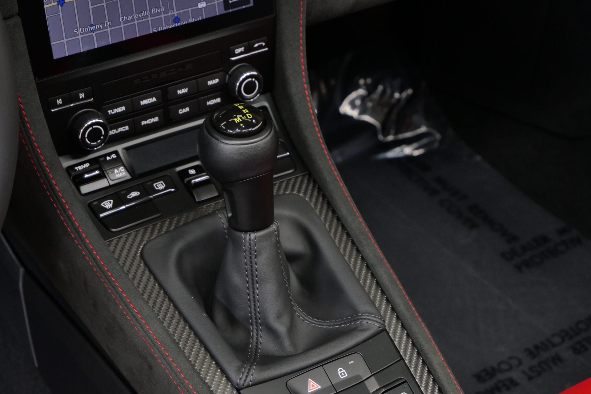 2024 Porsche Boxster Spyder photo 30