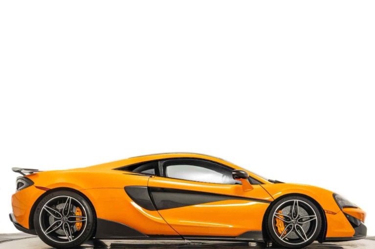 Papaya Spark McLaren 570S with Carbon Black Interior For Sale