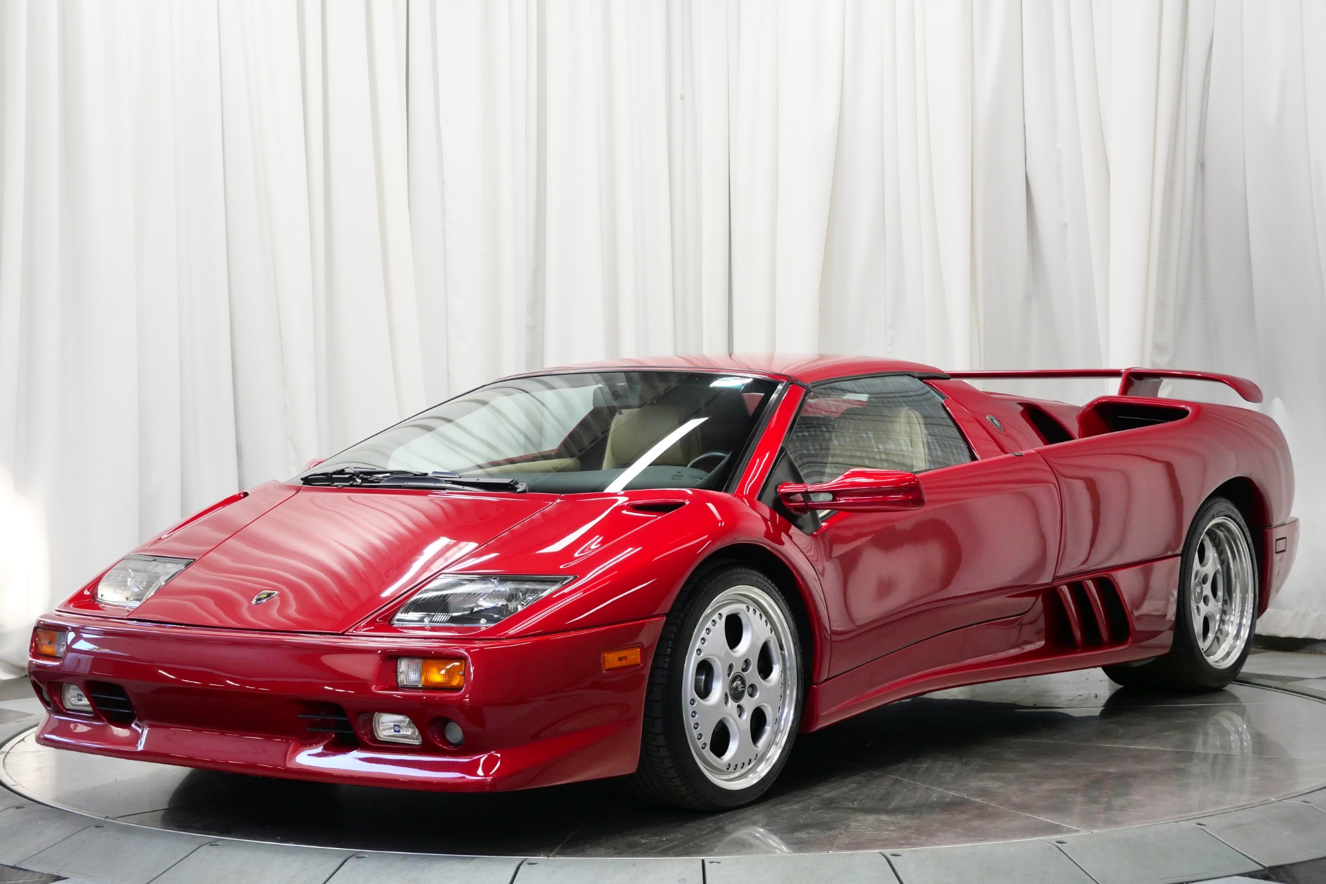 Rosso Vik Lamborghini Diablo VT Roadster with Crema Interior For