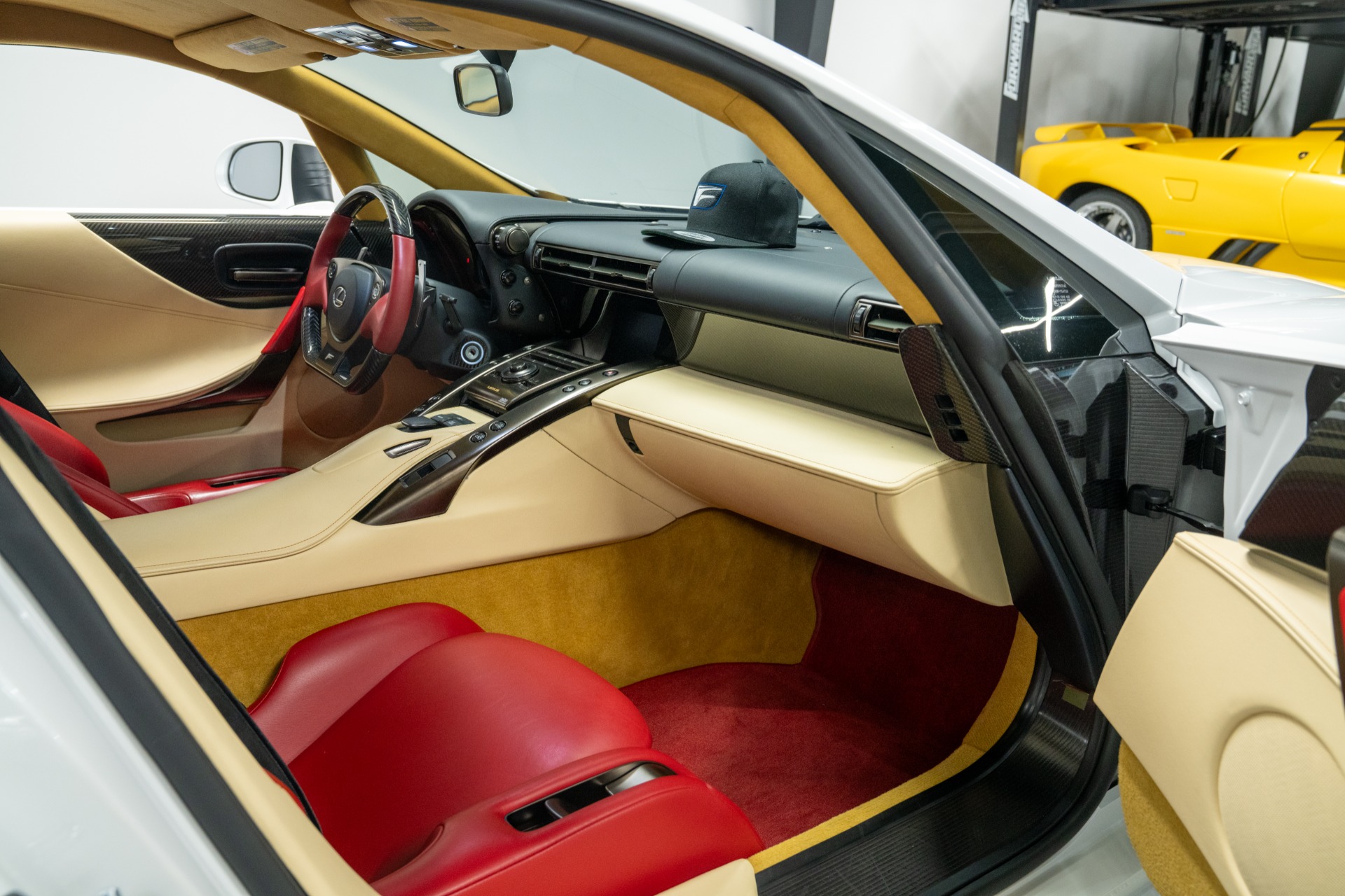 2012 Lexus LFA photo 8
