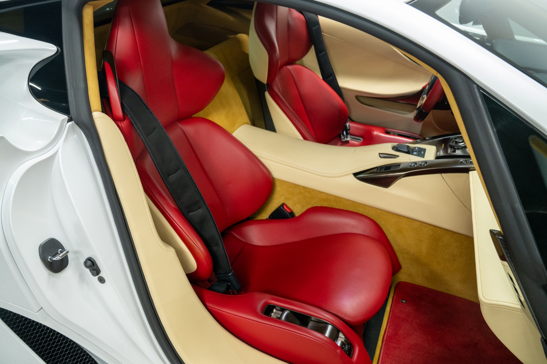 2012 Lexus LFA photo 17