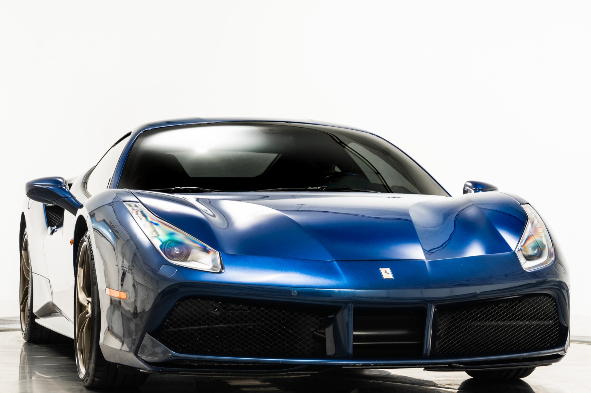 その他 V8 FERRARI [Blu-ray] 2zzhgl6 Blu Tour De France Ferrari 488 GTB with Cuoio Interior For Sale