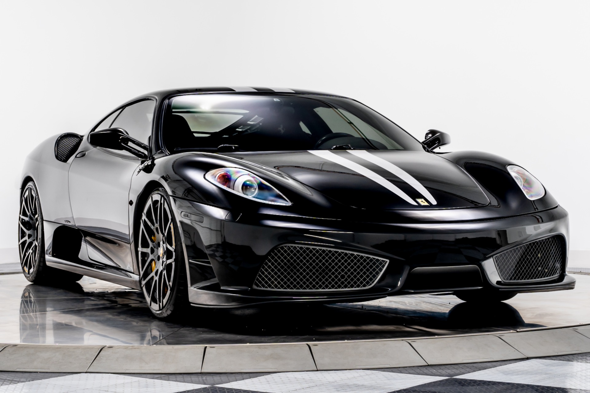 FERRARI F430 F430をより楽しみ尽くすための一冊(Libreria