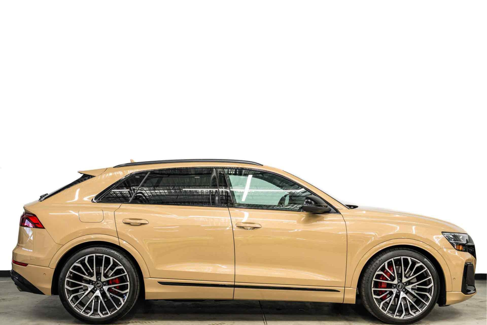 2024 Audi SQ8 Prestige photo 2