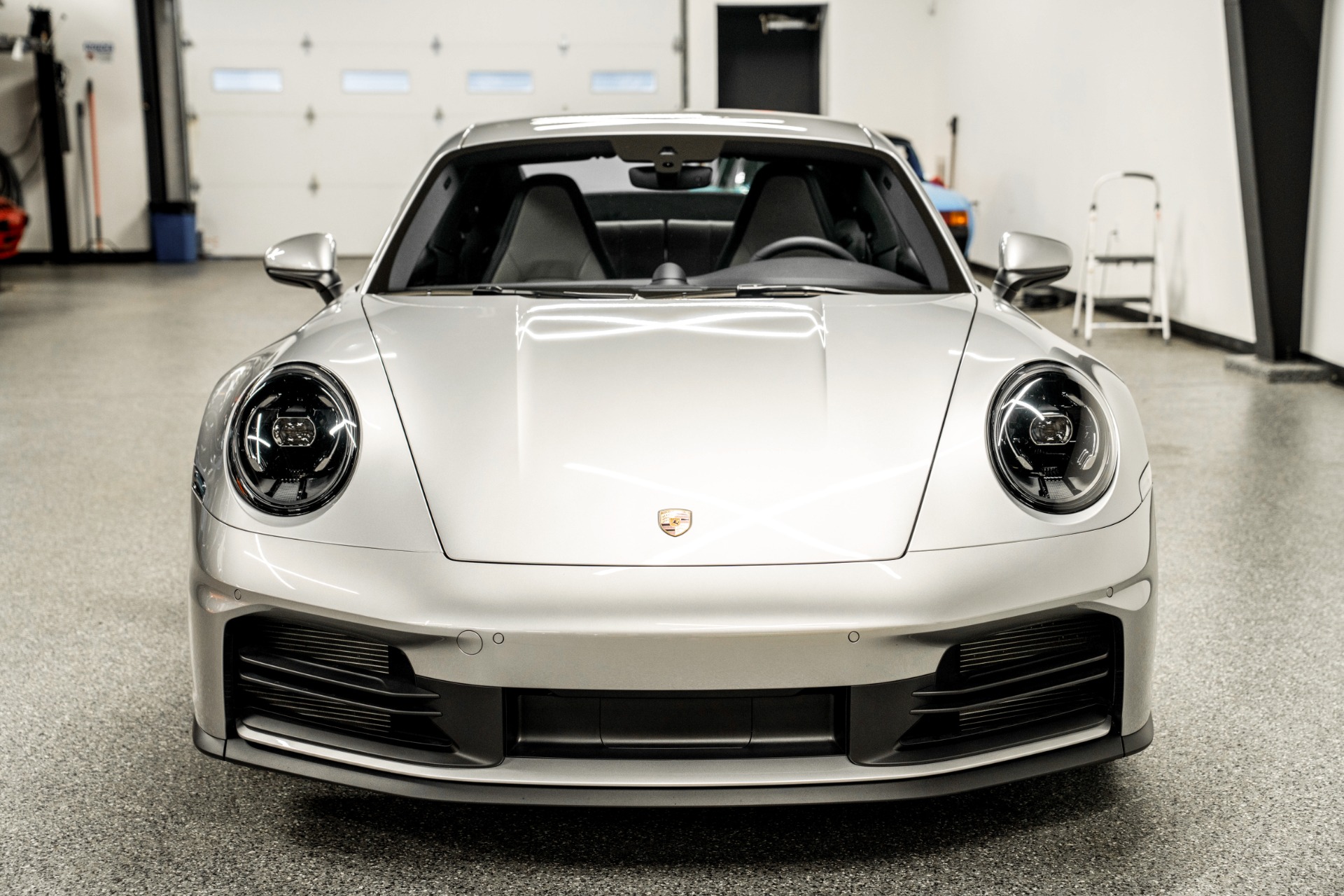 2025 Porsche 911 photo 4